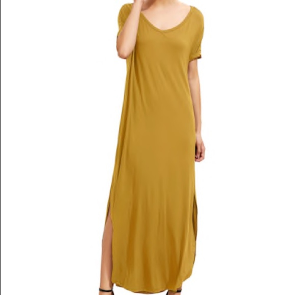 V-front  maxi with cutout back